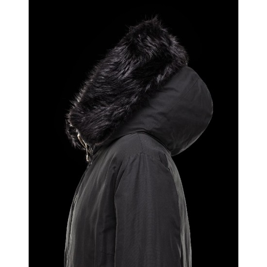 Moncler BASSIAS Detachable Turtleneck Fur Collar Sort Vinter Jakker Polyester/Beaver Dame 41466460TP